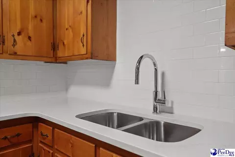 Kitchen - 403 Diane Dr, Cheraw, SC 29520 photo 4 of 4