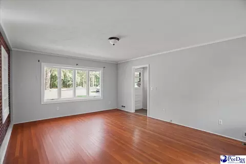 Living - 206 State Rd, Cheraw, SC 29520 photo 6 of 6