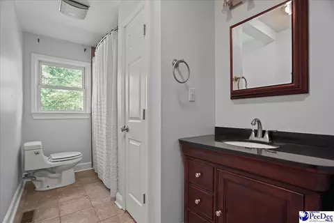 Bath - 206 State Rd, Cheraw, SC 29520 photo 1 of 5