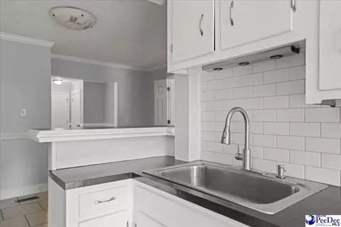 Kitchen - 206 State Rd, Cheraw, SC 29520 photo 3 of 4