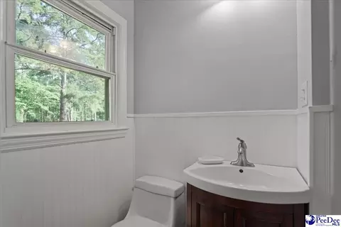 Bath - 206 State Rd, Cheraw, SC 29520 photo 3 of 5