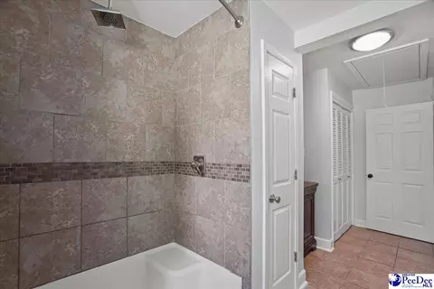 Bath - 206 State Rd, Cheraw, SC 29520 photo 2 of 5