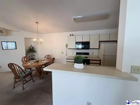 Dining - 1360 Damon Dr UNIT E, Florence, SC 29505 photo 1 of 3