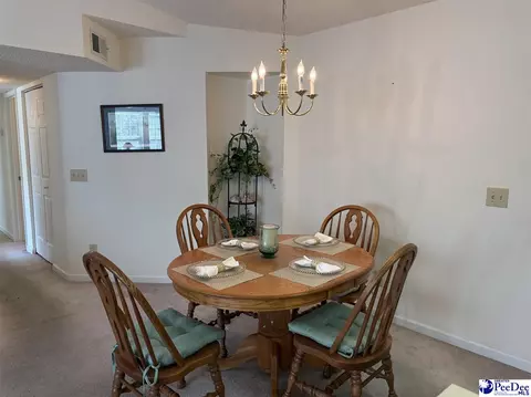 Dining - 1360 Damon Dr UNIT E, Florence, SC 29505 photo 2 of 3
