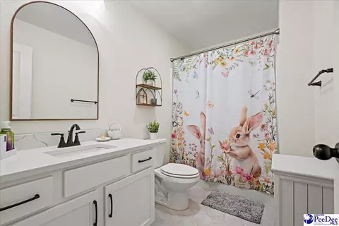 Bath - 4073 W Eagle St, Florence, SC 29501 photo 6 of 6
