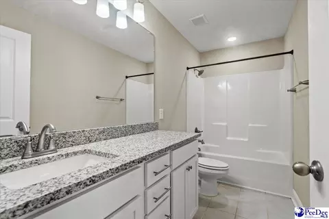 Bath - 1470 Summergate Dr, Florence, SC 29501 photo 6 of 7