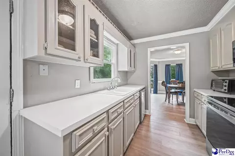 Kitchen - 261 Lakeside Dr, Hartsville, SC 29550 photo 1 of 3