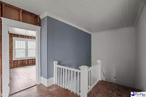 Entry Way - 413 N Smith St, Mullins, SC 29574 photo 3 of 6