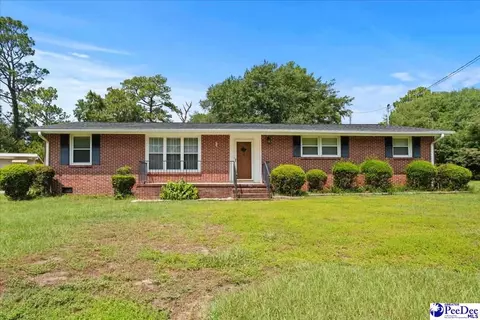 1030 W Lake Dr, Hartsville, SC 29550