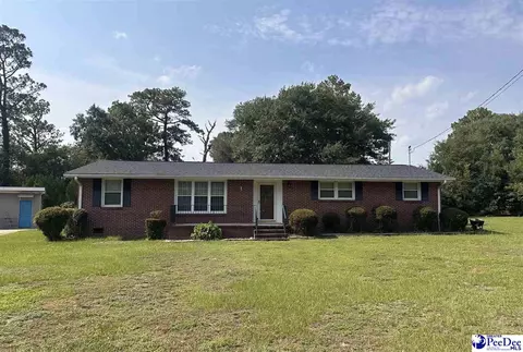 1030 W Lake Dr, Hartsville, SC 29550
