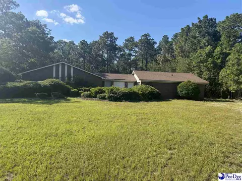 1636 W Old Camden Rd, Hartsville, SC 29550