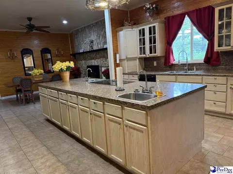 Kitchen - 2142 Highway 177, Wallace, SC 29596 photo 4 of 4