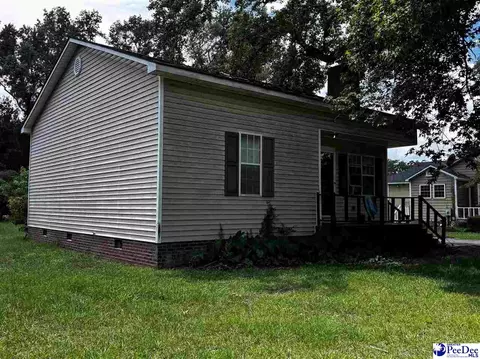 515 E Moore St, Olanta, SC 29114 photo 2