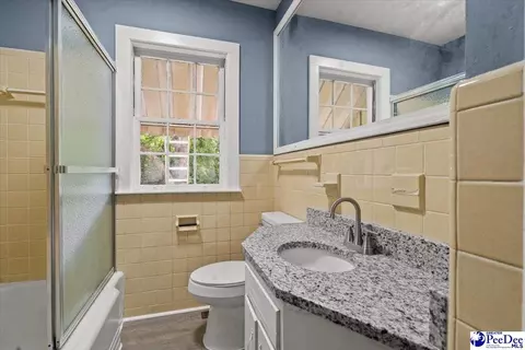 Bath - 201 Highland, Latta, SC 29565 photo 1 of 4