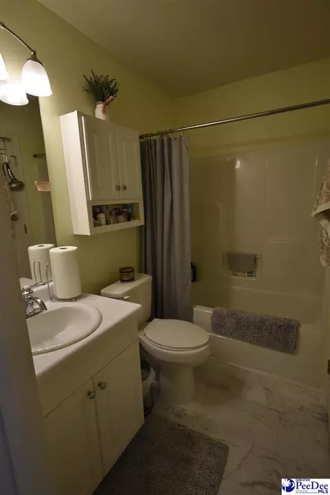 Bath - 3105 Combray Cir, Florence, SC 29501 photo 4 of 4