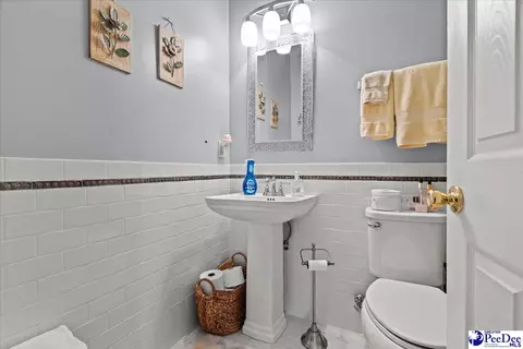 Bath - 3112 Combray Cir, Florence, SC 29501 photo 1 of 3
