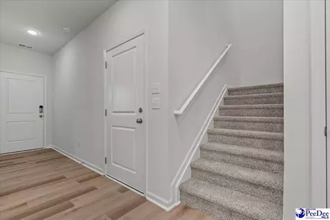 Entry Way - 1118 Summer Duck Loop, Florence, SC 29501 photo 3 of 4