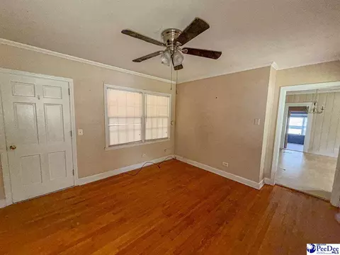 Living - 302 Sliding Hill Rd, Cheraw, SC 29520 photo 1 of 4