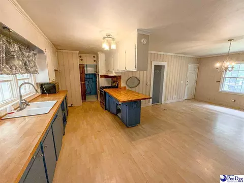Kitchen - 302 Sliding Hill Rd, Cheraw, SC 29520 photo 2 of 2