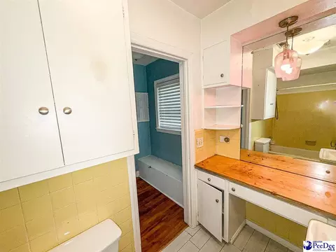 Bath - 302 Sliding Hill Rd, Cheraw, SC 29520 photo 3 of 3
