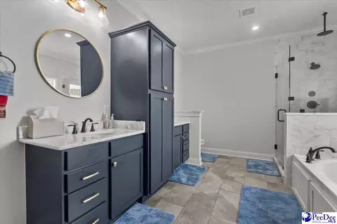 Bath - 4004 W Eagle St, Florence, SC 29501 photo 4 of 5