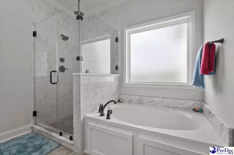 Bath - 4004 W Eagle St, Florence, SC 29501 photo 3 of 5