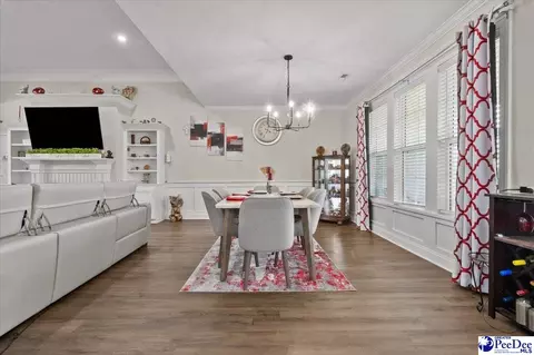 Dining - 4004 W Eagle St, Florence, SC 29501 photo 2 of 2