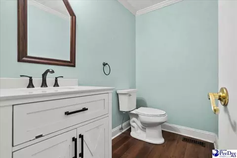 Bath - 444 Judge Rd, Dillon, SC 29536 photo 1 of 5