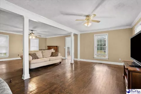 Living - 444 Judge Rd, Dillon, SC 29536 photo 1 of 4