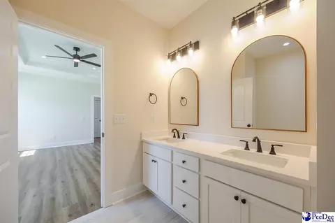 Bath - 4149 Enclave, Florence, SC 29501 photo 5 of 8