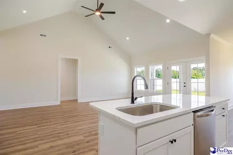 Kitchen - 4149 Enclave, Florence, SC 29501 photo 2 of 8