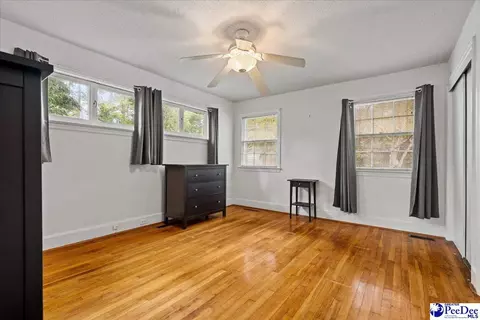 Bedroom - 1601 Maple Dr, Dillon, SC 29536 photo 3 of 7
