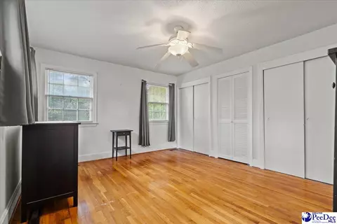 Bedroom - 1601 Maple Dr, Dillon, SC 29536 photo 5 of 7
