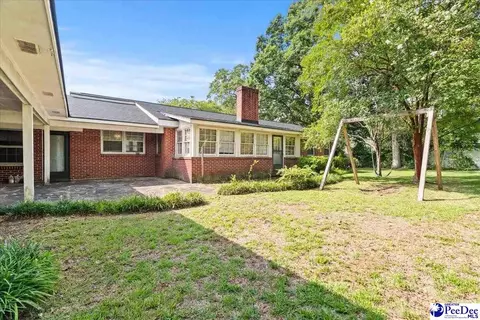 Exterior - 1601 Maple Dr, Dillon, SC 29536 photo 5 of 7