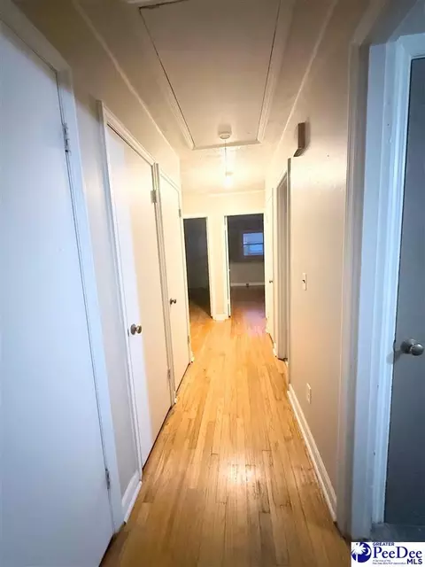 Entry Way - 1106 N 8th Ave, Dillon, SC 29536 photo 1 of 2