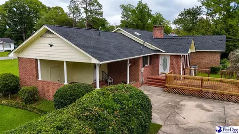 Exterior - 700 E Roosevelt St, Dillon, SC 29536 photo 1 of 1
