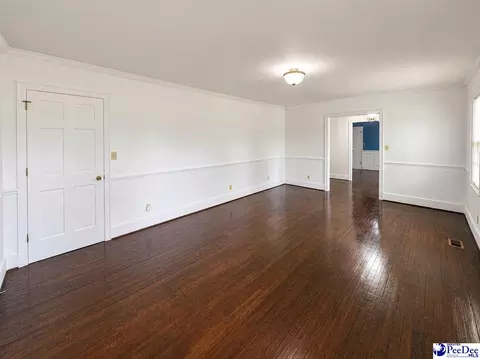 Living - 700 E Roosevelt St, Dillon, SC 29536 photo 1 of 9