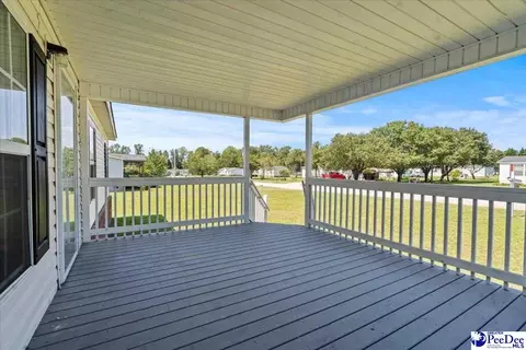 1423 Thompson Dr, Dillon, SC 29536 photo 5