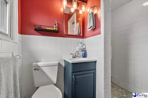 Bath - 2346 Brookgreen Rd, Sumter, SC 29154 photo 1 of 2