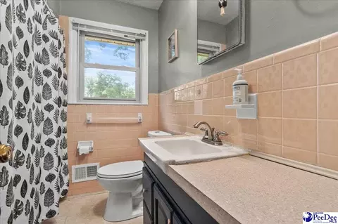Bath - 2346 Brookgreen Rd, Sumter, SC 29154 photo 2 of 2