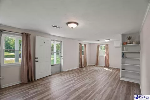 Living - 10282 Ruby-hartsville Rd, Patrick, SC 29584 photo 2 of 4