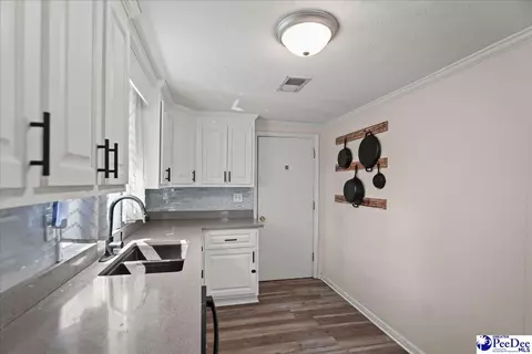Kitchen - 10282 Ruby-hartsville Rd, Patrick, SC 29584 photo 3 of 5