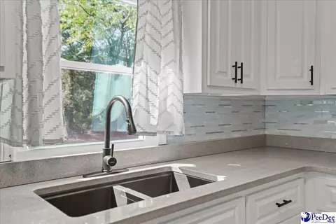 Kitchen - 10282 Ruby-hartsville Rd, Patrick, SC 29584 photo 2 of 5