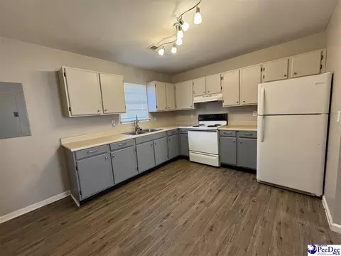 Kitchen - 1321 Dixie St UNIT B, Florence, SC 29501 photo 1 of 2