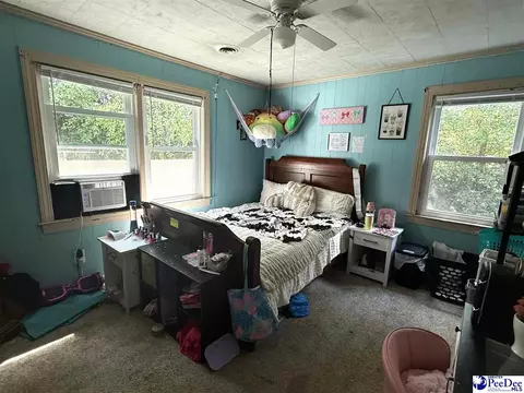 Bedroom - 222 E Hampton St, Olanta, SC 29114 photo 4 of 6