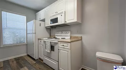 Kitchen - 3078 Combray Cir, Florence, SC 29501 photo 2 of 5