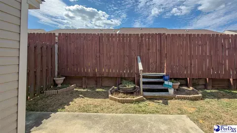 Exterior - 3078 Combray Cir, Florence, SC 29501 photo 3 of 4