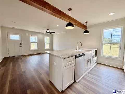 Kitchen - 2078 Una Rd, Lamar, SC 29069 photo 1 of 5