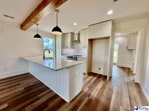 Kitchen - 2078 Una Rd, Lamar, SC 29069 photo 2 of 5