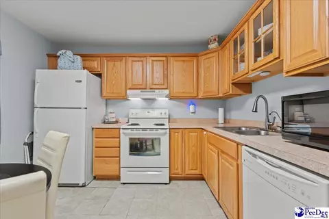 Kitchen - 711 E Main, Dillon, SC 29536 photo 3 of 3